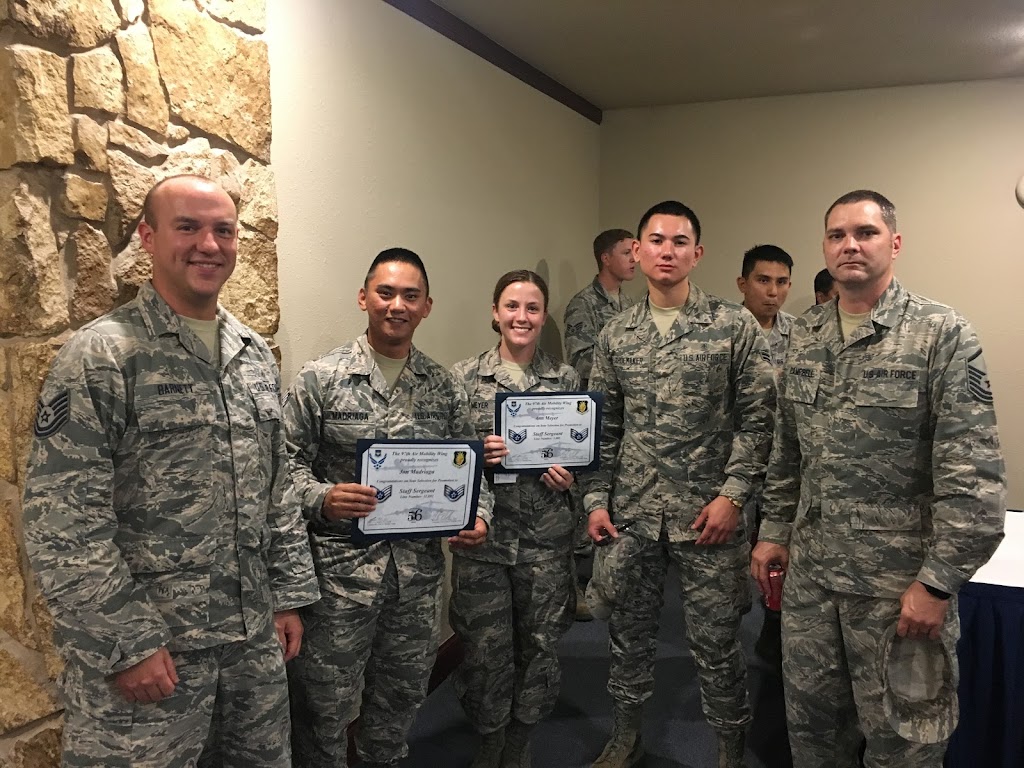 Club Altus/ Dark Horse Sports Bar | night club | 102 F Ave, Altus, OK 73521, USA | 5804817034 OR +1 580-481-7034