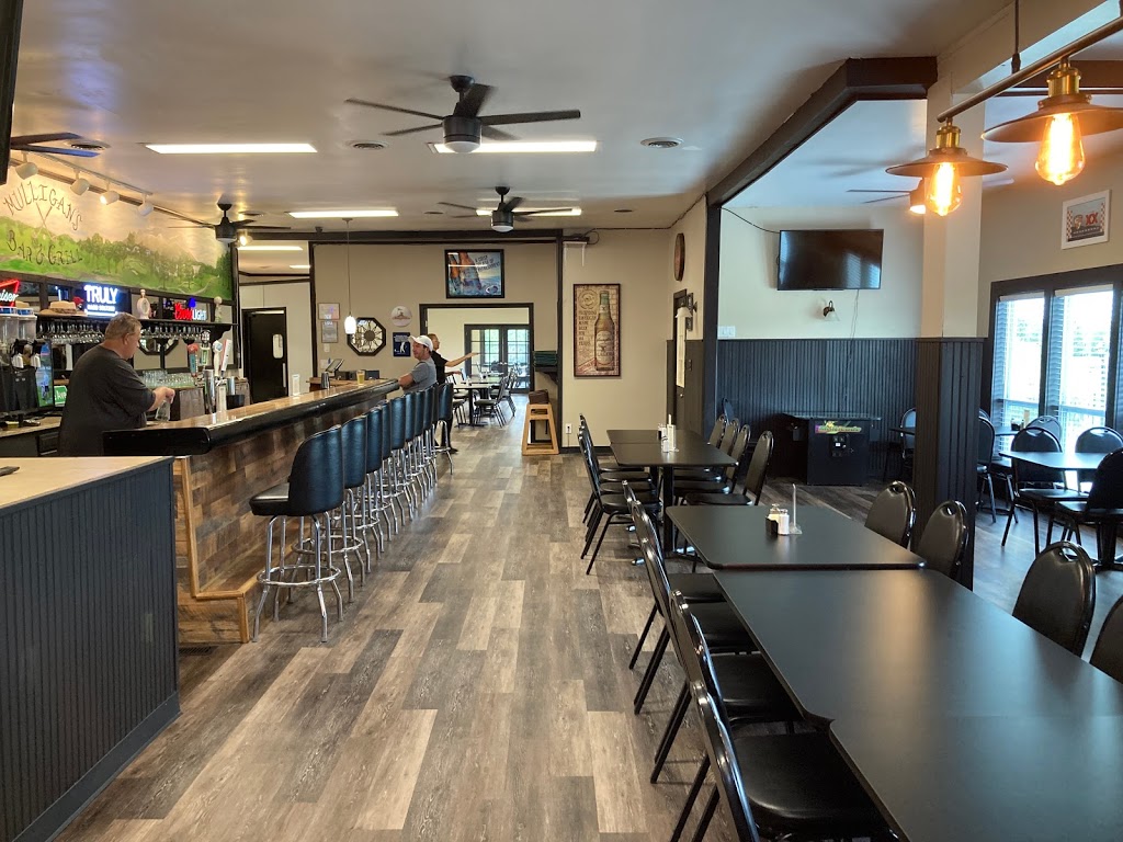 Mulligans Bar & Grill | restaurant | 704 Harrison Ferry Rd, Baneberry, TN 37890, USA | 8657610562 OR +1 865-761-0562