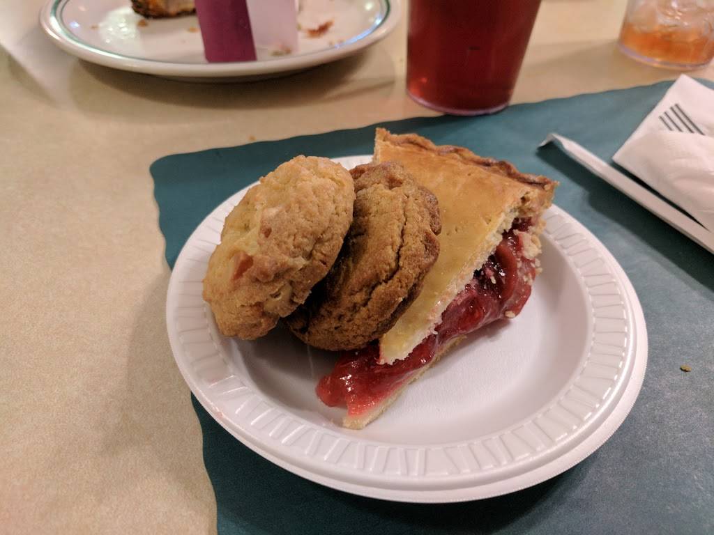 Traditions Family Restaurant | restaurant | 625 Mt Clinton Pike # E, Harrisonburg, VA 22802, USA | 5404380301 OR +1 540-438-0301