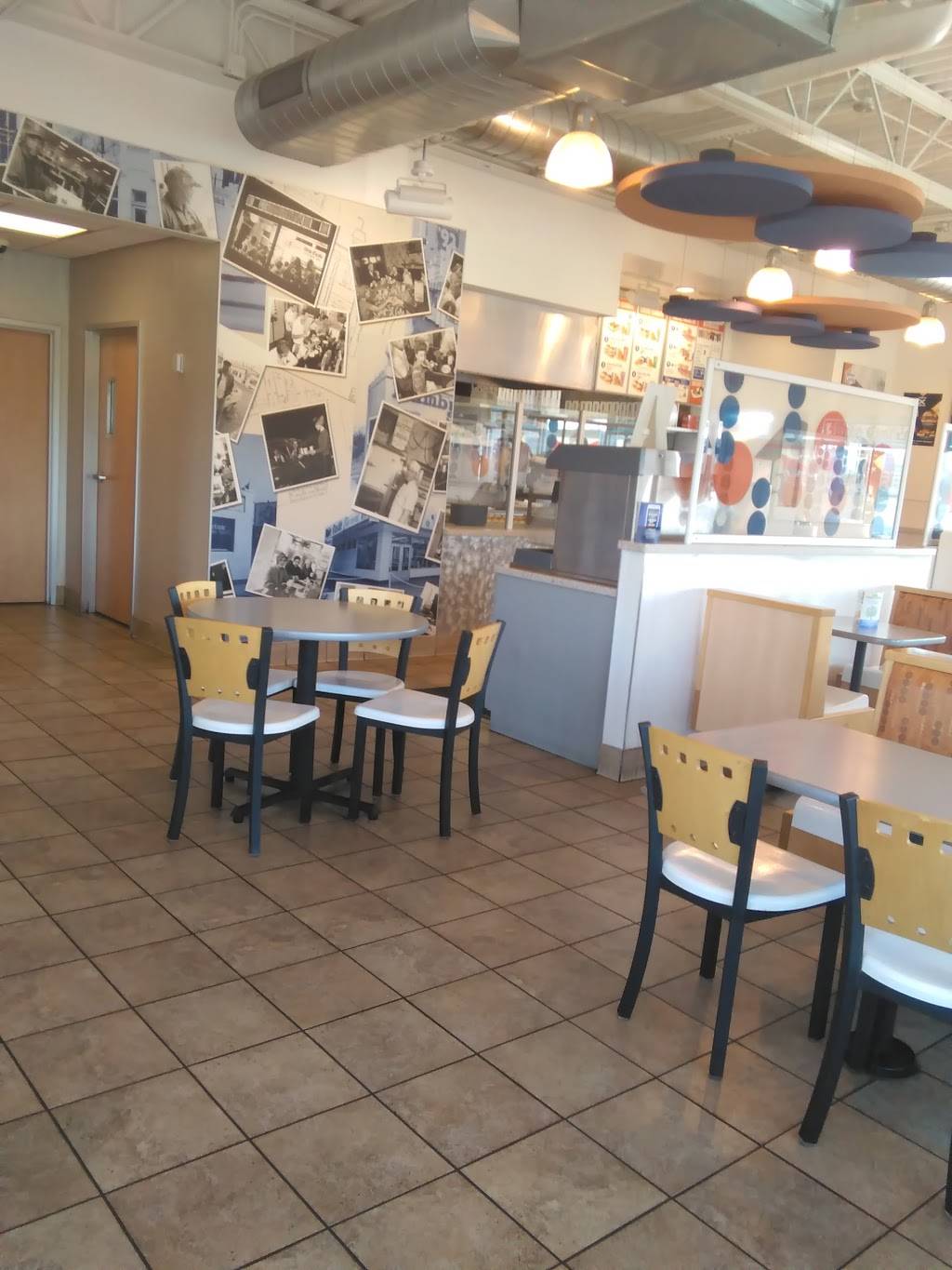 White Castle | restaurant | 680 W Karsch Blvd, Farmington, MO 63640, USA | 5737471094 OR +1 573-747-1094