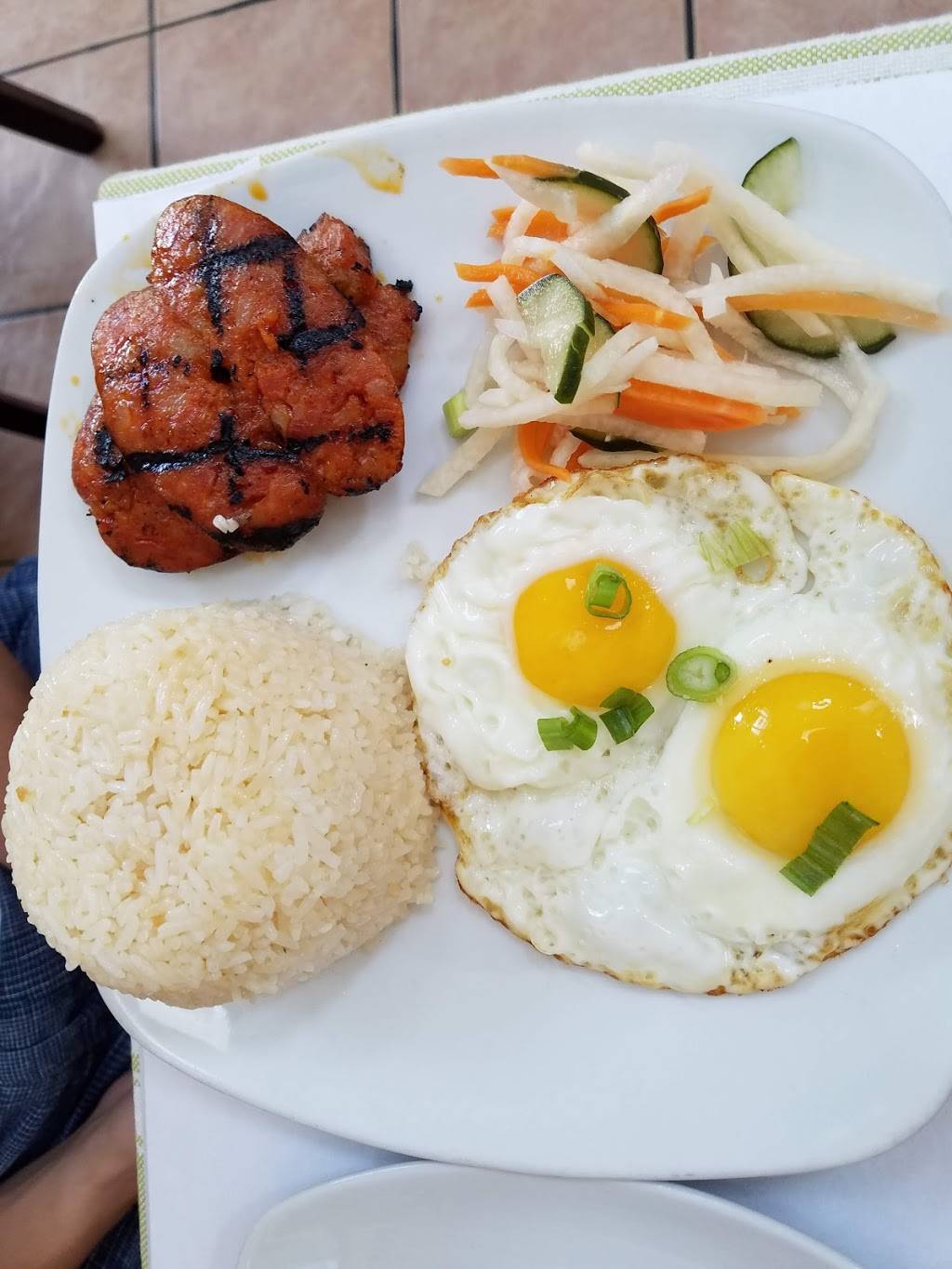 Phil-Am Kusina | restaurant | 556 Tompkins Ave, Staten Island, NY 10305, USA | 7187273663 OR +1 718-727-3663