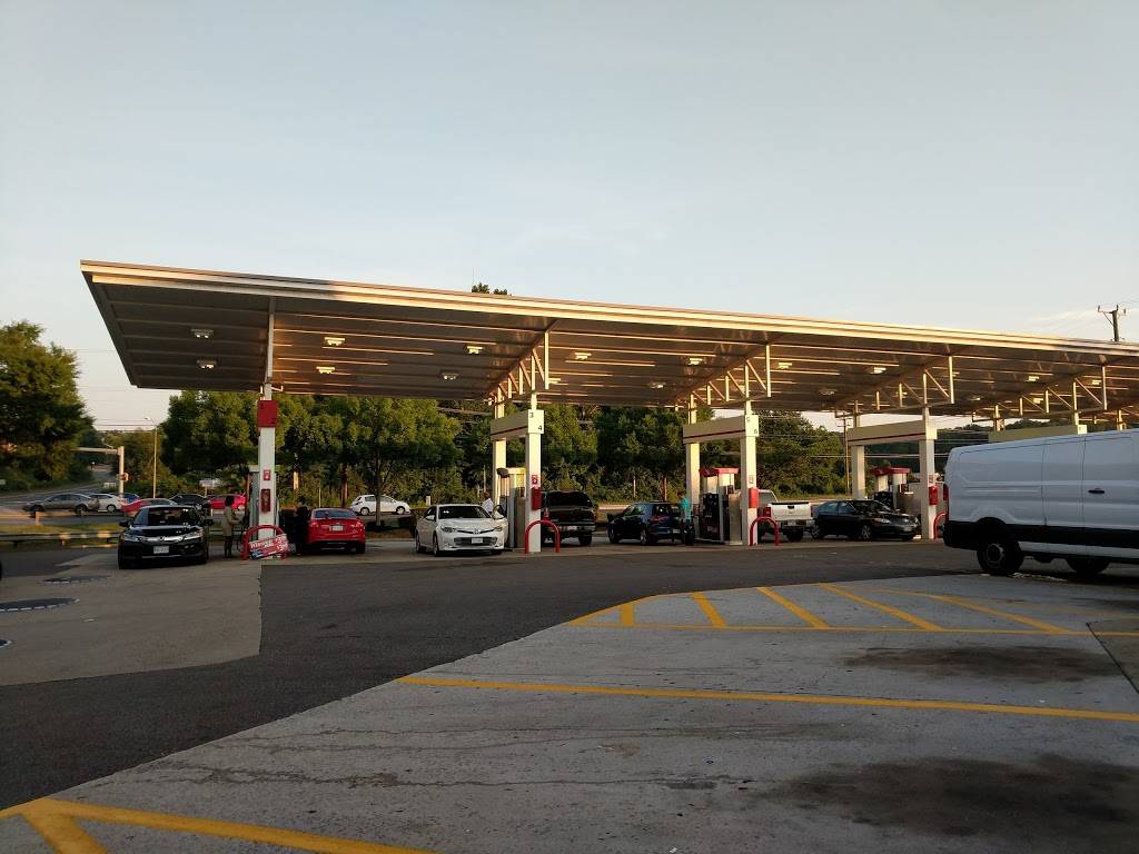 Wawa | cafe | 15809 Jefferson Davis Hwy, Woodbridge, VA 22191, USA | 7035833558 OR +1 703-583-3558