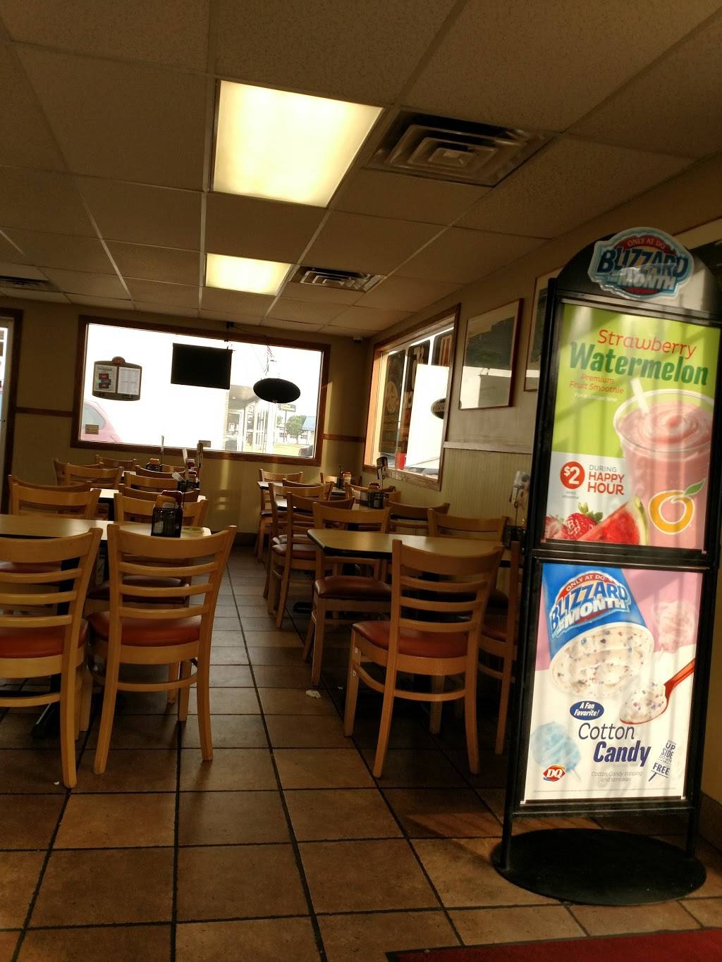 Dairy Queen | restaurant | 5071 S 136th St, Omaha, NE 68137, USA | 4028954877 OR +1 402-895-4877