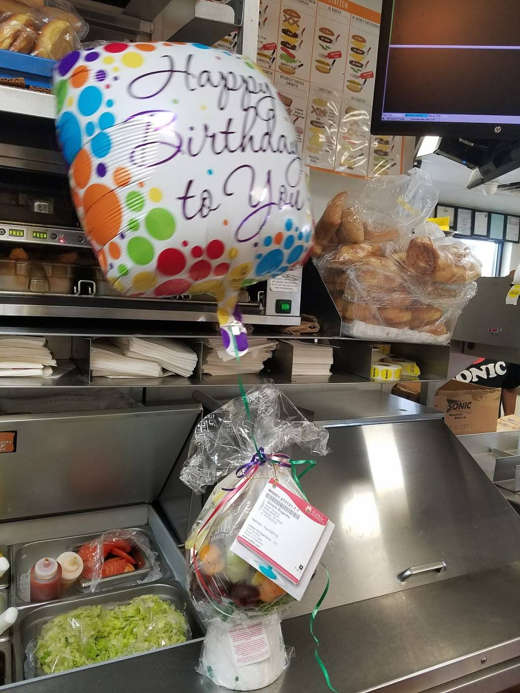 Sonic Drive-In | restaurant | 8504 Main St, Houston, TX 77025, USA | 7136680287 OR +1 713-668-0287