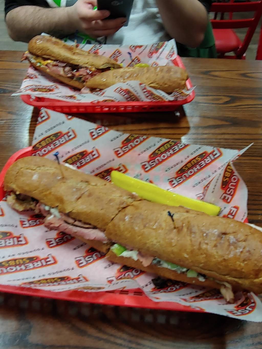 Firehouse Subs | restaurant | 200 Green Ln E E, East Gwillimbury, ON L9N 0K4, Canada | 9058303473 OR +1 905-830-3473