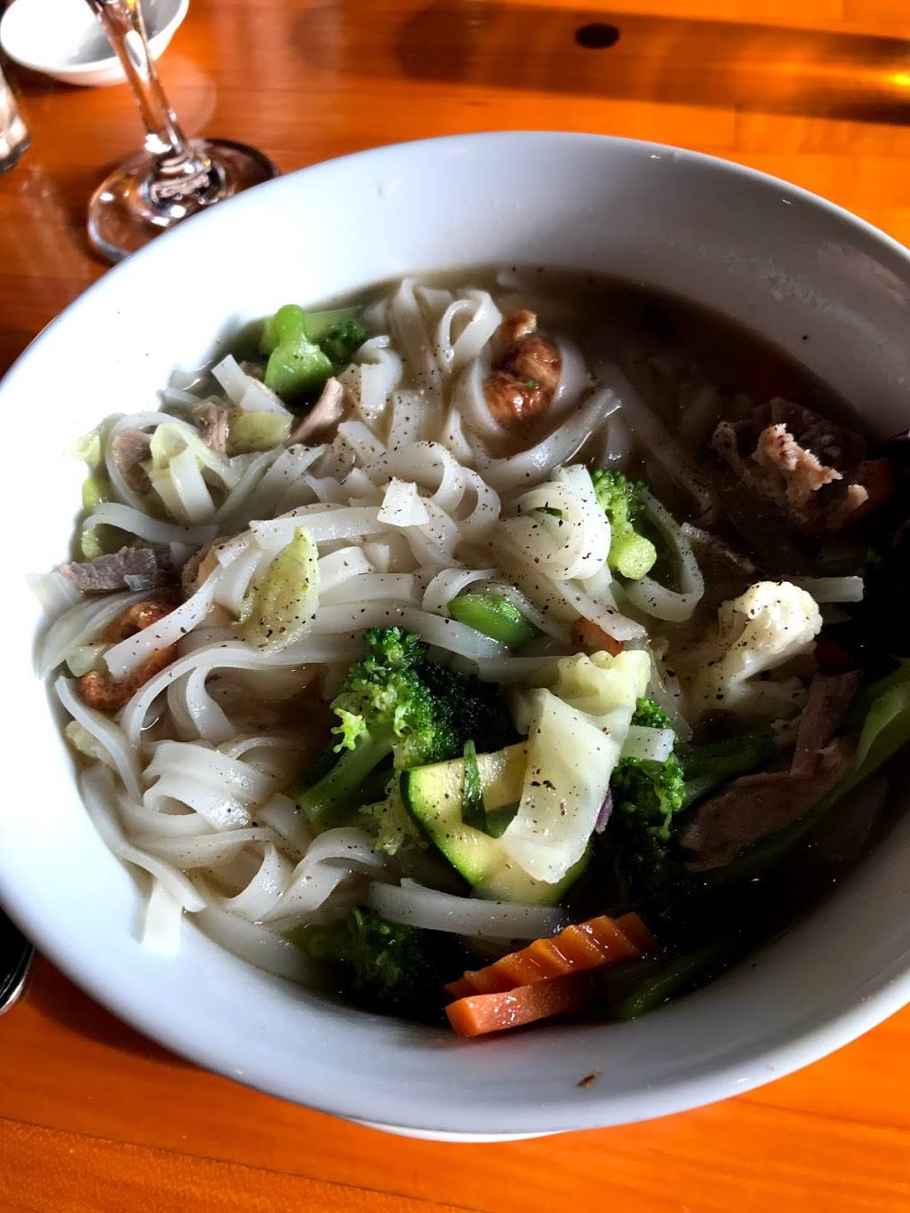 Maikham Restaurant | restaurant | 1125 Finnegan Way, Bellingham, WA 98225, USA | 3607468098 OR +1 360-746-8098