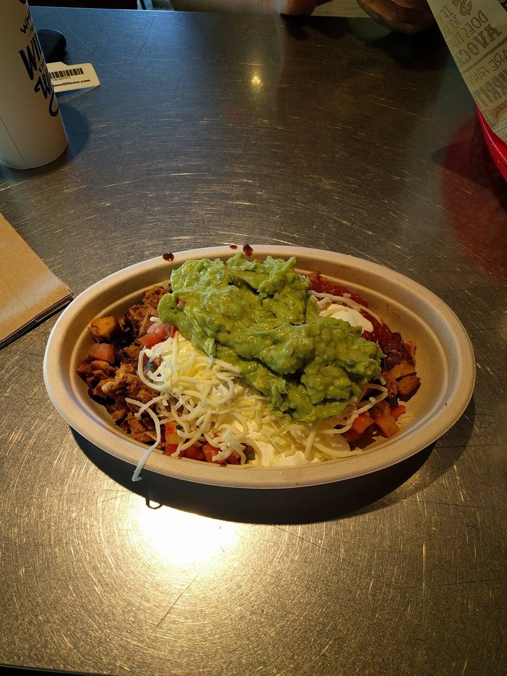 Chipotle Mexican Grill | restaurant | 9687 NE Cascades Pkwy, Portland, OR 97220, USA | 5032873117 OR +1 503-287-3117