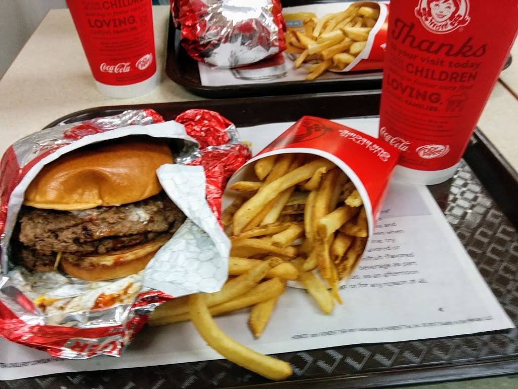 Wendys | restaurant | 15300 McGregor Blvd, Fort Myers, FL 33908, USA | 2394826999 OR +1 239-482-6999