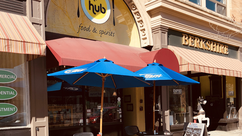 The Hub | restaurant | 55 Main St, North Adams, MA 01247, USA | 4136622500 OR +1 413-662-2500