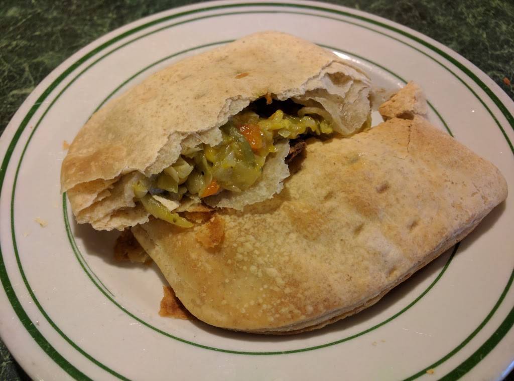 Jamaican Me Crazy | restaurant | 776 Main St, Willimantic, CT 06226, USA | 8609428831 OR +1 860-942-8831