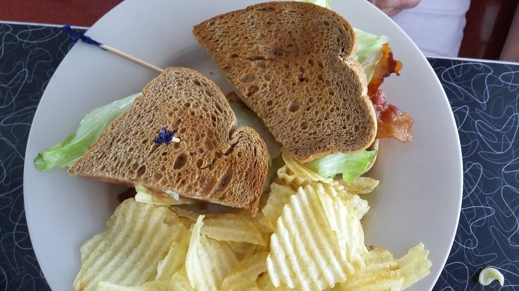 Camelot Country | restaurant | 351 US-1, Oak Hill, FL 32759, USA | 3863450352 OR +1 386-345-0352