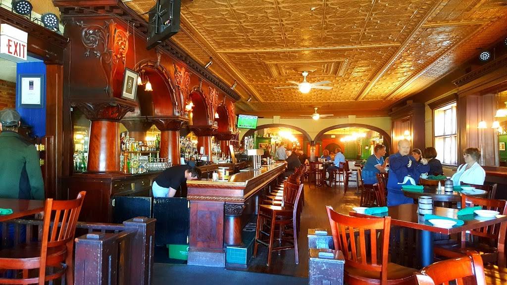 City Park Grill | restaurant | 432 E Lake St, Petoskey, MI 49770, USA | 2313470101 OR +1 231-347-0101