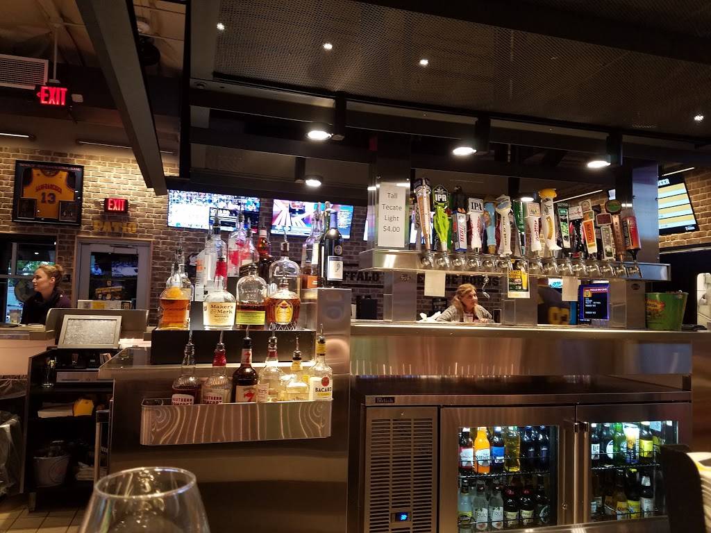 Buffalo Wild Wings | restaurant | 1168 Galleria Blvd Unit 200, Roseville, CA 95678, USA | 9167425153 OR +1 916-742-5153