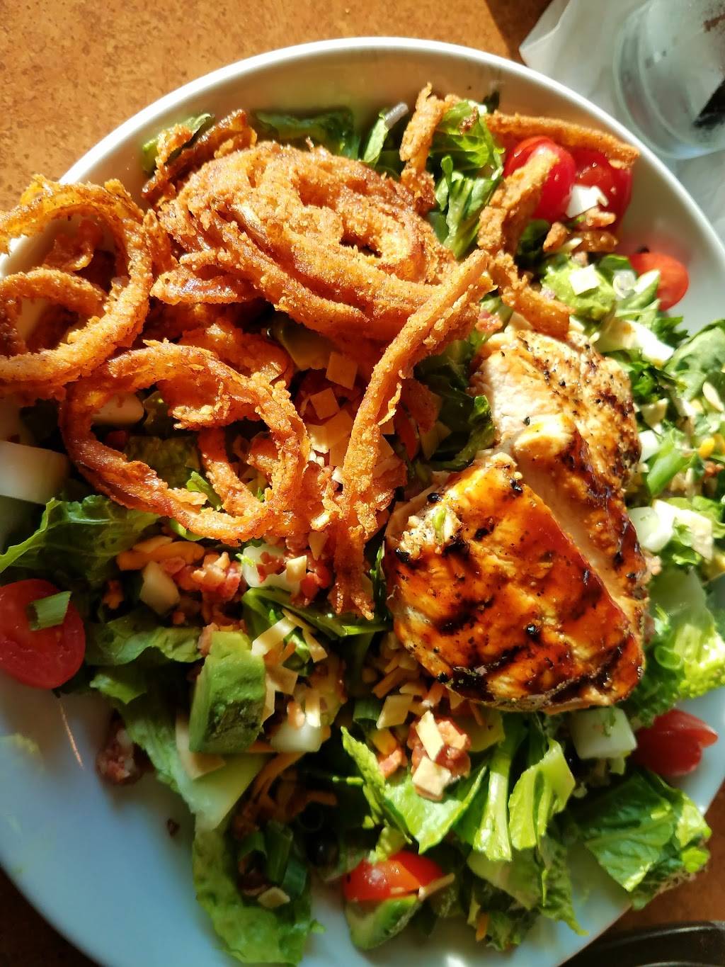 TGI Fridays | restaurant | 2190 Tyrone Blvd N, St. Petersburg, FL 33710, USA | 7273434394 OR +1 727-343-4394