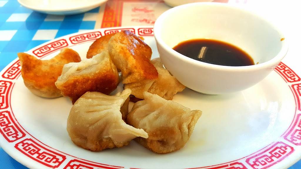 Peking Chinese & Grill | restaurant | 45 Market Pl Dr # 105, Rocky Mount, VA 24151, USA | 5404833399 OR +1 540-483-3399