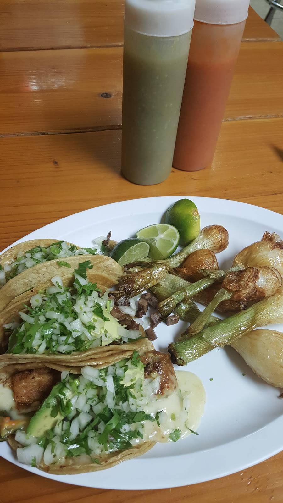 Main Street Tacos | restaurant | 327 N Main St, Wauconda, IL 60084, USA | 8475268586 OR +1 847-526-8586