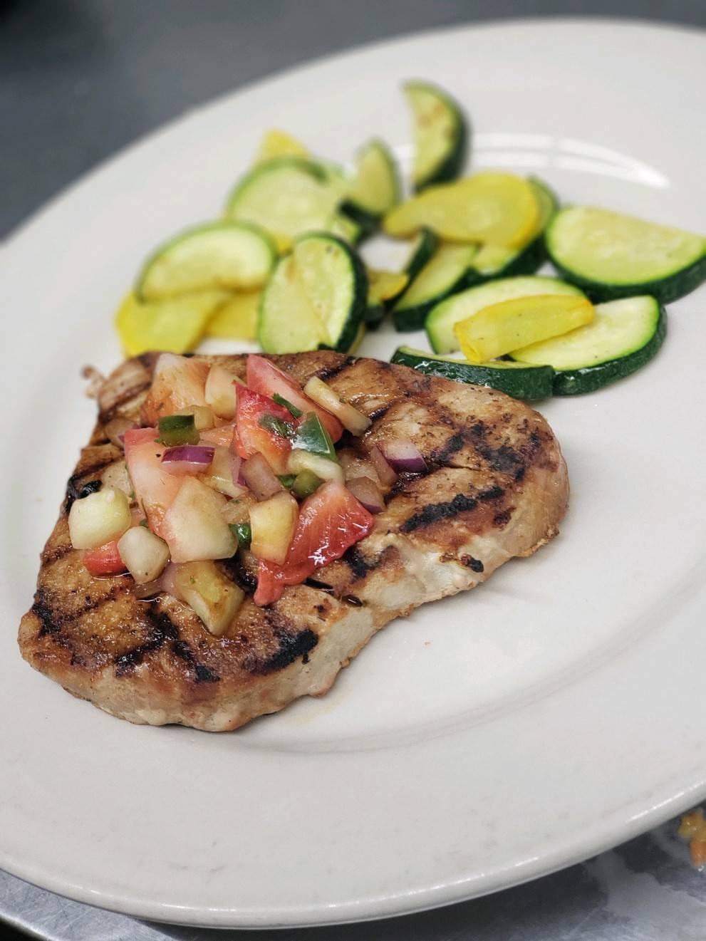 Packinghouse Dining Restaurant | restaurant | 441 Mulberry St, Galesburg, IL 61401, USA | 3093426868 OR +1 309-342-6868