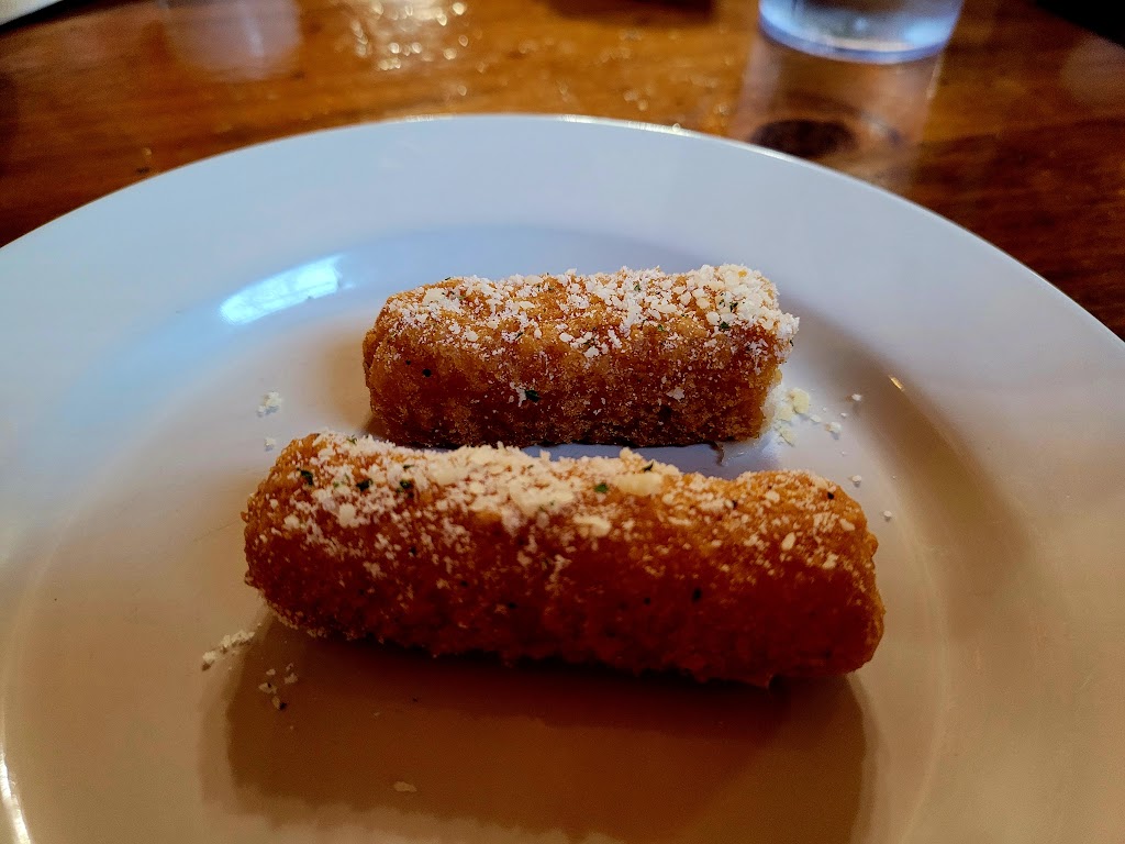 Alpine Pizza Garden | restaurant | 8797 N Main St, Helen, GA 30545, USA | 7068922949 OR +1 706-892-2949