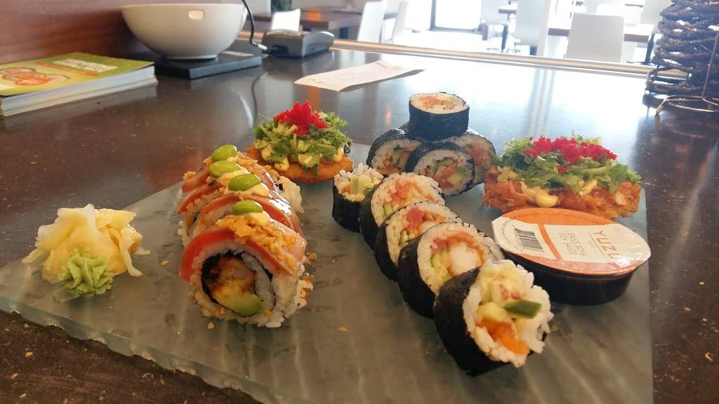 Yuzu sushi | meal takeaway | 2336 Ch Ste-Foy, Québec, QC G1V 1S5, Canada | 4186534445 OR +1 418-653-4445