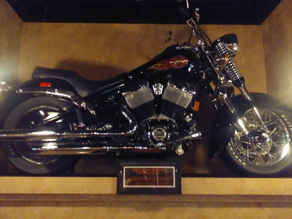 Shays Restaurant and Lounge | restaurant | 1500 E College Dr, Marshall, MN 56258, USA | 5075323221 OR +1 507-532-3221