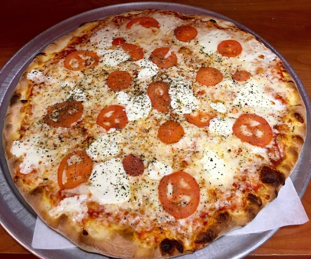 Nikis Pizza | restaurant | 1100 Center Ridge Dr #320, Austin, TX 78753, USA | 5129896868 OR +1 512-989-6868