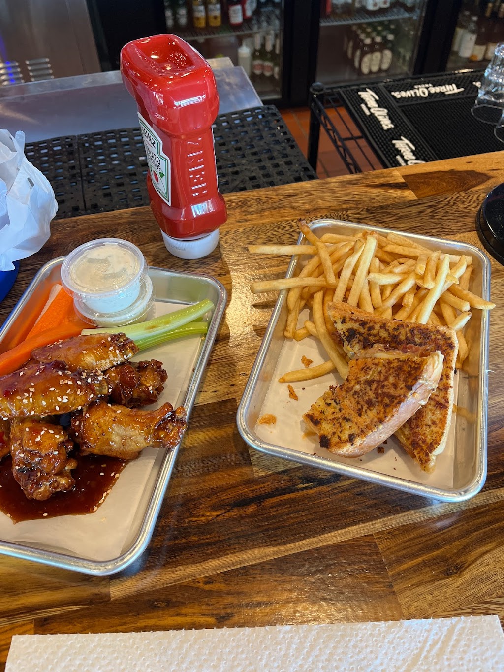 Outcast Bar & Grill | restaurant | 4942 US-98 Unit 1 & 2, Santa Rosa Beach, FL 32459, USA | 8506606851 OR +1 850-660-6851