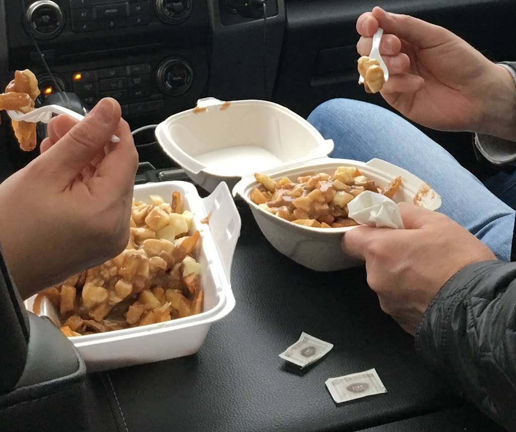 Eighteen 12 Poutinerie | restaurant | 421 Sandwich St S, Amherstburg, ON N9V 3K8, Canada | 5197139598 OR +1 519-713-9598