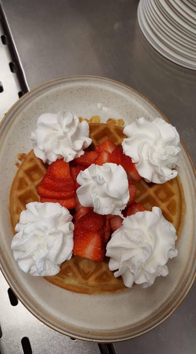 Golden Biscuit Inc | restaurant | 110 Faulkner St, New Smyrna Beach, FL 32168, USA | 3864090880 OR +1 386-409-0880