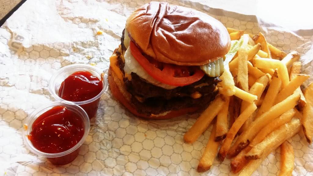 Wendys | restaurant | 1829 Mangum Rd, Houston, TX 77092, USA | 8325093855 OR +1 832-509-3855