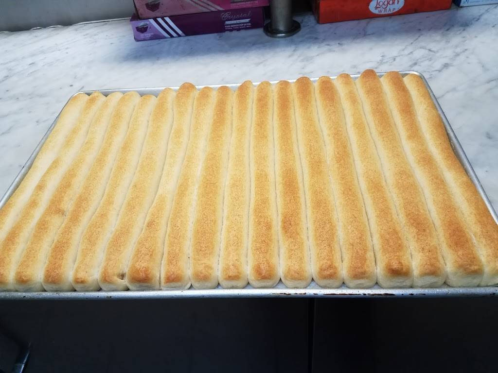 Mendettas Pizzeria Catering & More | bakery | 132 E Fulton St, Gloversville, NY 12078, USA | 5187730003 OR +1 518-773-0003