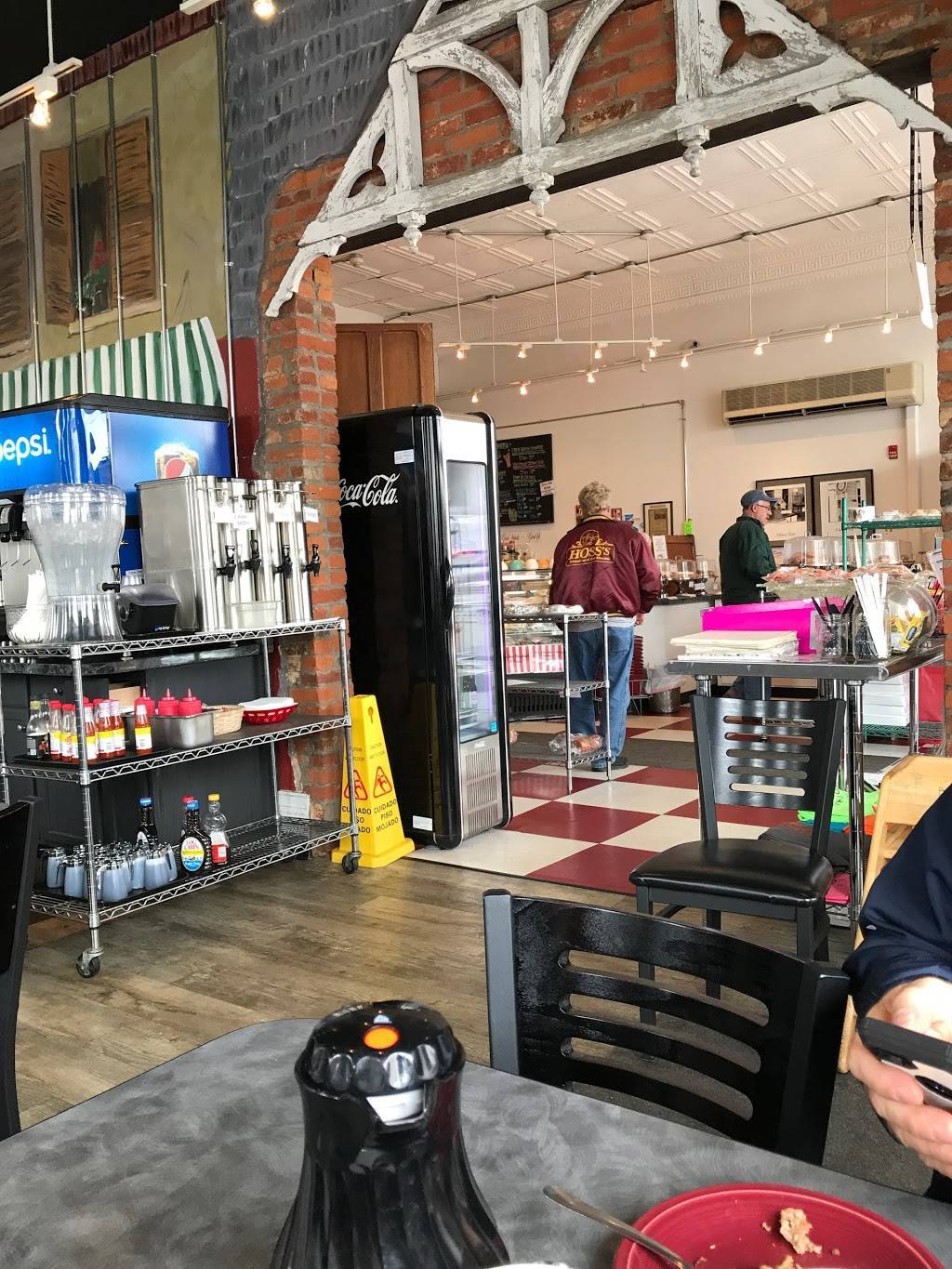 Mamies Cafe & Homemade | restaurant | 110 E Allegheny St, Martinsburg, PA 16662, USA | 8147939122 OR +1 814-793-9122