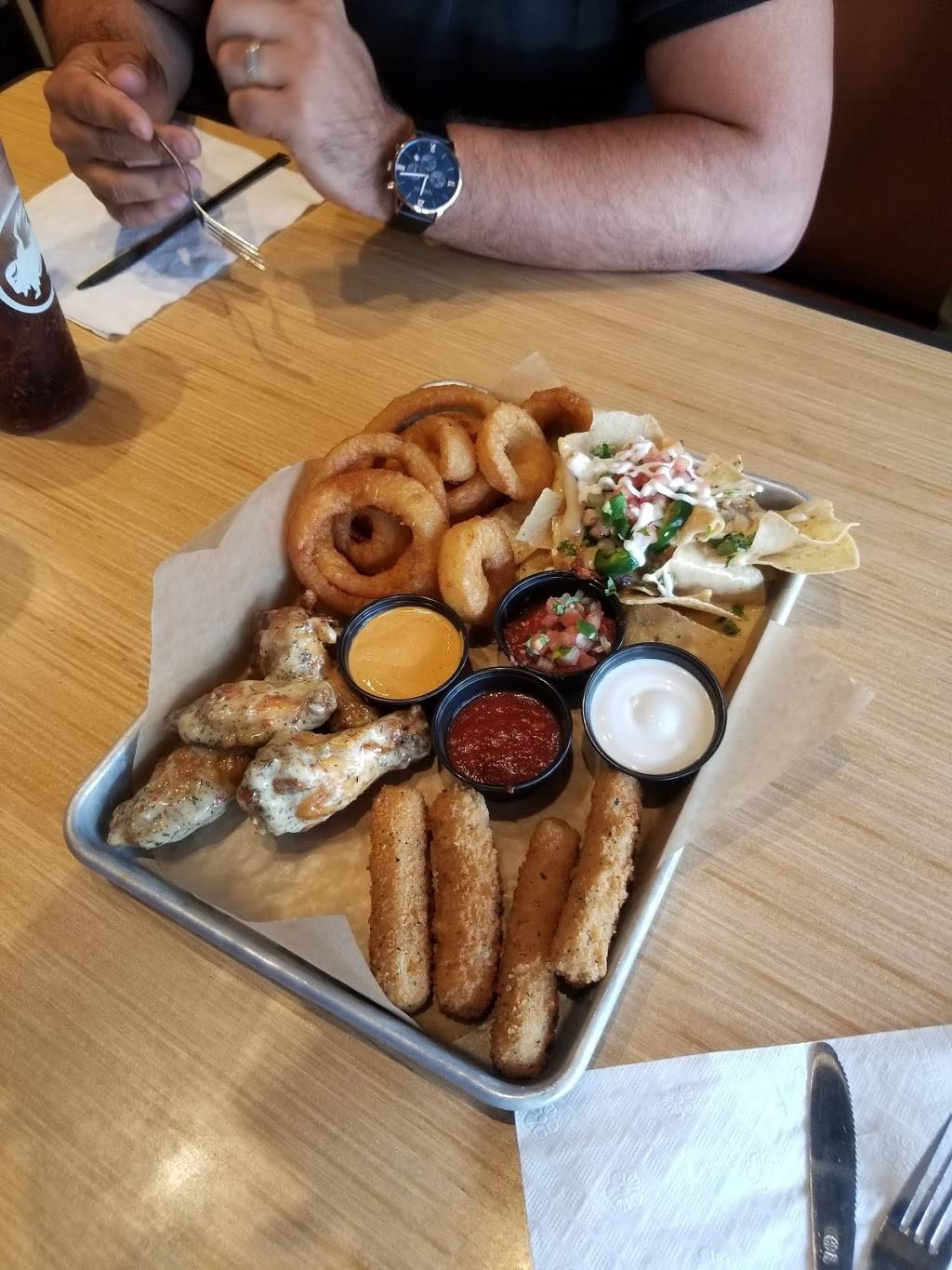 Buffalo Wild Wings | meal takeaway | 2580 NE 10th Ct, Homestead, FL 33033, USA | 3052489464 OR +1 305-248-9464