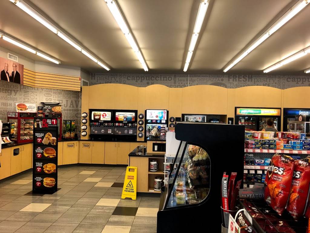 Kum & Go | meal takeaway | 610 N Kansas Ave, North Liberty, IA 52317, USA | 3196262412 OR +1 319-626-2412