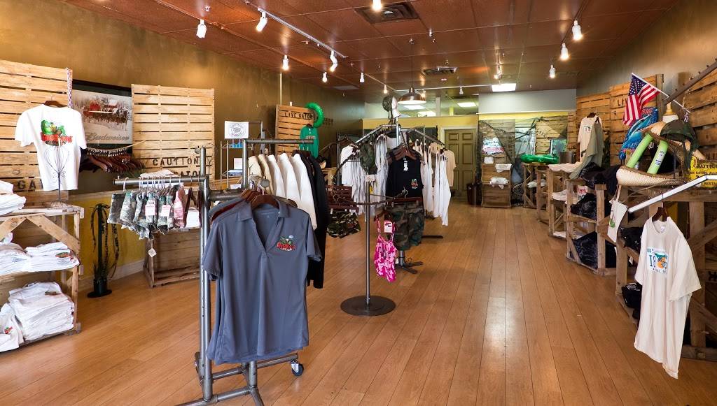 GatorBites Tail & Ale | restaurant | 20351 Summerlin Rd, Fort Myers, FL 33908, USA | 2392671317 OR +1 239-267-1317