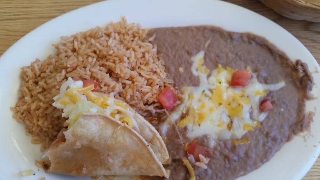 El Azteca Mexican Food | restaurant | 1731 N Texas St # C, Fairfield, CA 94533, USA | 7074222108 OR +1 707-422-2108