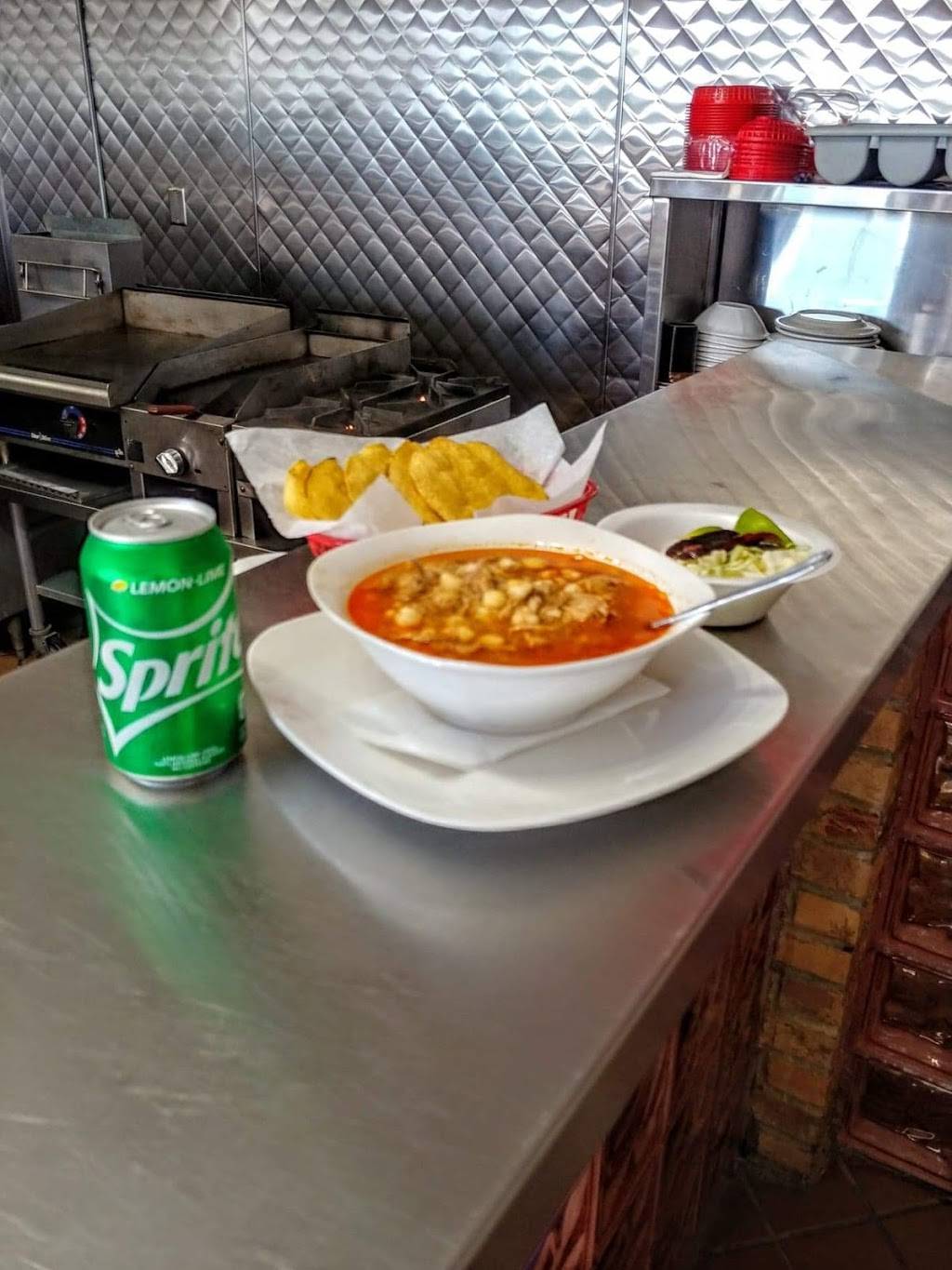 VISITA MARAVATIO RESTAURANTE | restaurant | 1621 W 43rd St, Chicago, IL 60609, USA | 7737124263 OR +1 773-712-4263