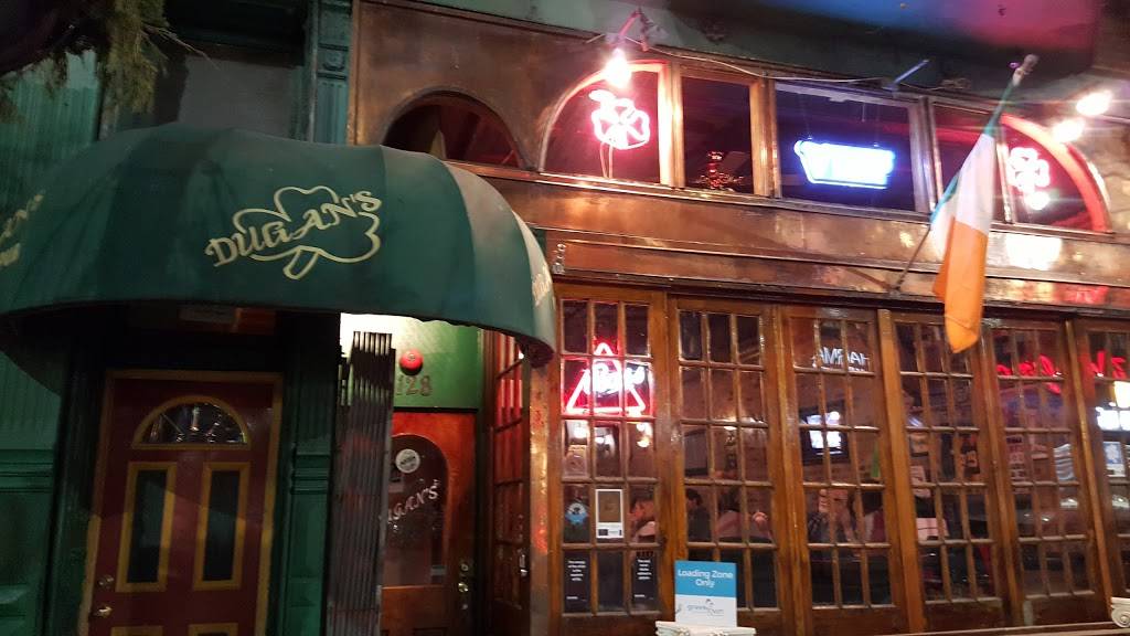 Dugans | restaurant | 128 S Halsted St, Chicago, IL 60661, USA | 3124217191 OR +1 312-421-7191