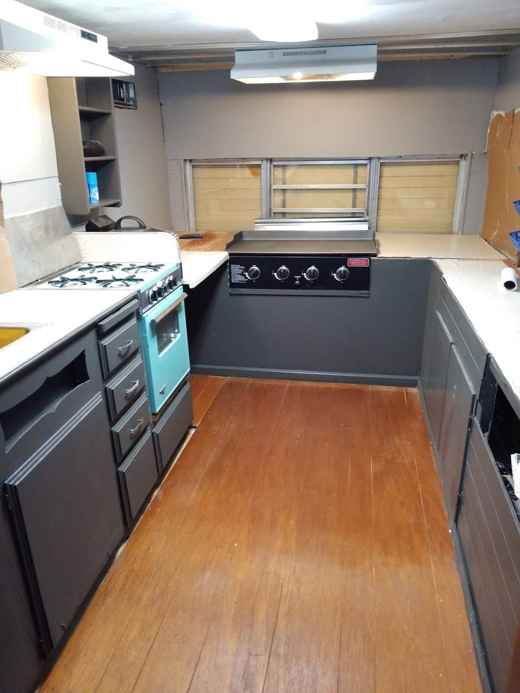 Landos Soul Food | restaurant | 1497 County Hospital Rd, Nashville, TN 37218, USA | 6153901101 OR +1 615-390-1101