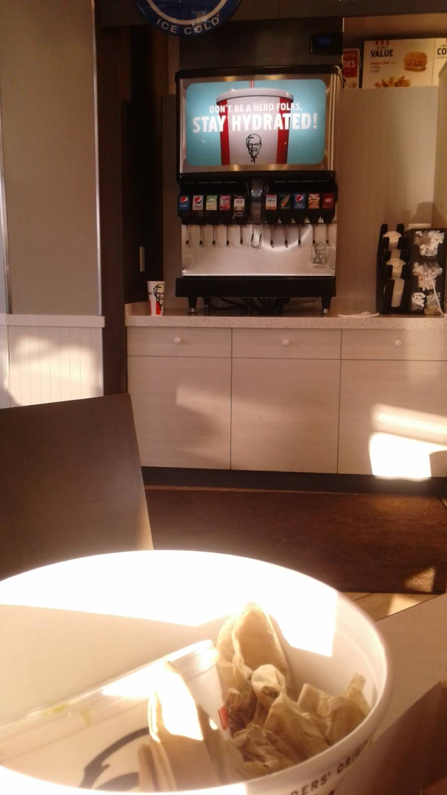 KFC | restaurant | 1699 E Noble Ave, Visalia, CA 93292, USA | 5597334937 OR +1 559-733-4937