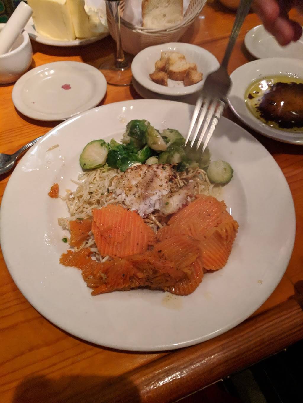 Dwights Mediterranean Style | restaurant | 1527 Penman Rd, Jacksonville Beach, FL 32250, USA | 9042414496 OR +1 904-241-4496