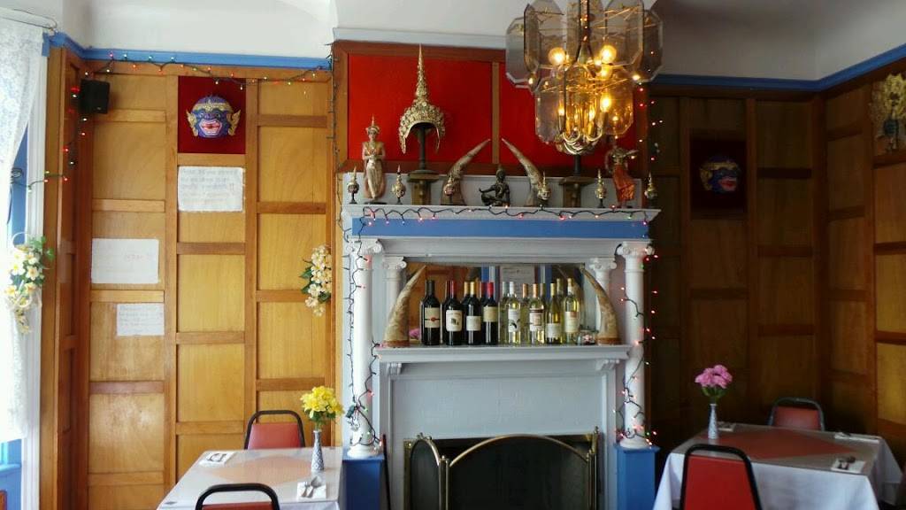 Ploy II Thai Cuisine | restaurant | 1770 Haight St, San Francisco, CA 94117, USA | 4153879224 OR +1 415-387-9224