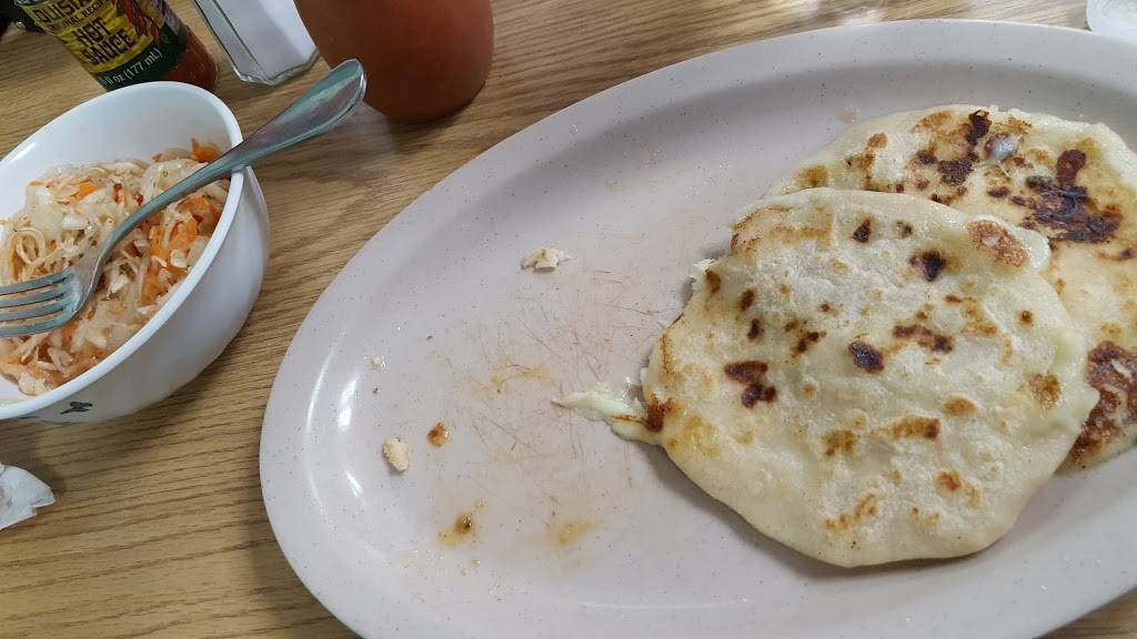 Pupuseria Carmelina | restaurant | 645 Jerusalem Ave, Uniondale, NY 11553, USA | 5164851980 OR +1 516-485-1980