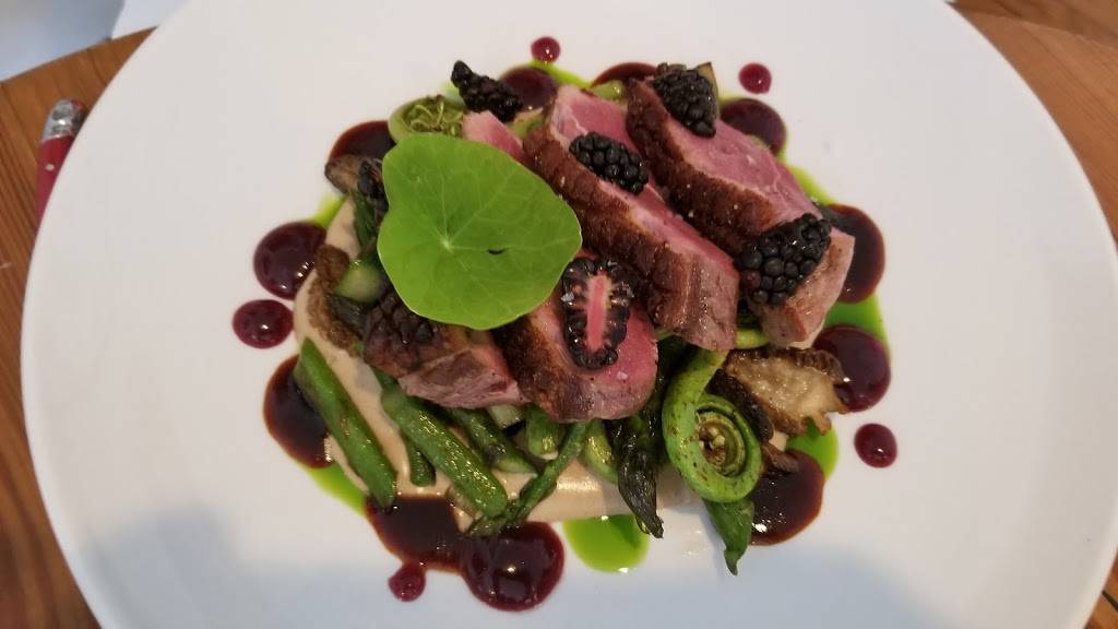 Heirloom | restaurant | 212 Savannah Rd, Lewes, DE 19958, USA | 3023134065 OR +1 302-313-4065