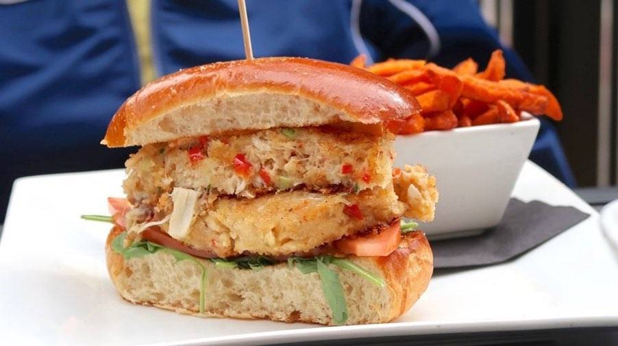 3 Eleven Kitchen and Cocktails | restaurant | 311 N Market St # 100, Dallas, TX 75202, USA | 2147441423 OR +1 214-744-1423