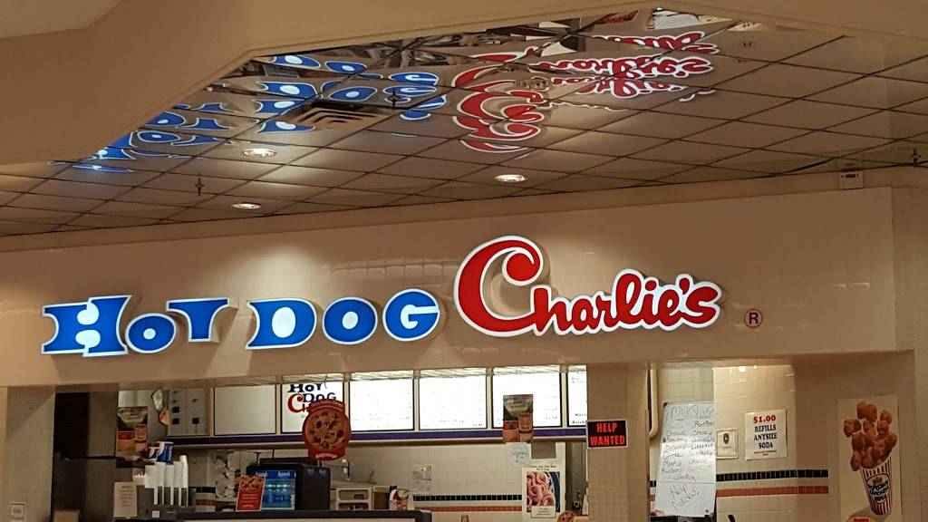 Hot Dog Charlies Clifton Park | restaurant | 22 Clifton Country Rd, Clifton Park, NY 12065, USA | 5183732826 OR +1 518-373-2826