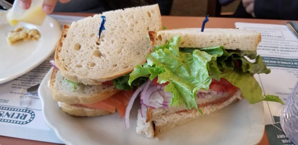 Reins New York Style Deli | restaurant | 435 Hartford Turnpike, Vernon, CT 06066, USA | 8608751344 OR +1 860-875-1344