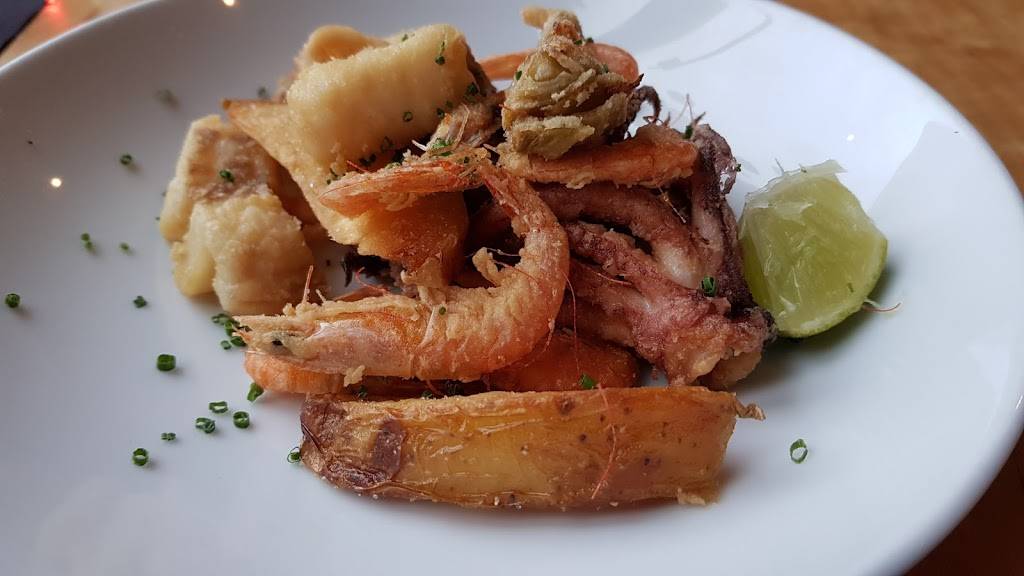 Osteria Papavero | restaurant | 128 E Wilson St, Madison, WI 53703, USA | 6082558376 OR +1 608-255-8376