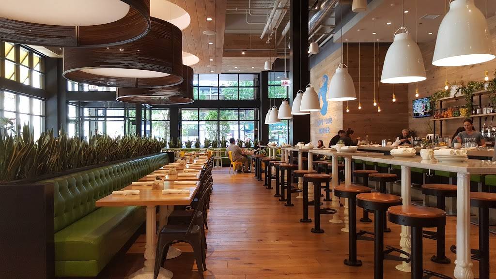 True Food Kitchen | restaurant | 1 W Erie St, Chicago, IL 60654, USA | 3122046981 OR +1 312-204-6981