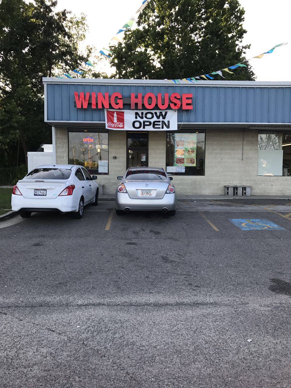 Wing House | restaurant | 11 Ellis St, Augusta, GA 30901, USA | 7065043535 OR +1 706-504-3535