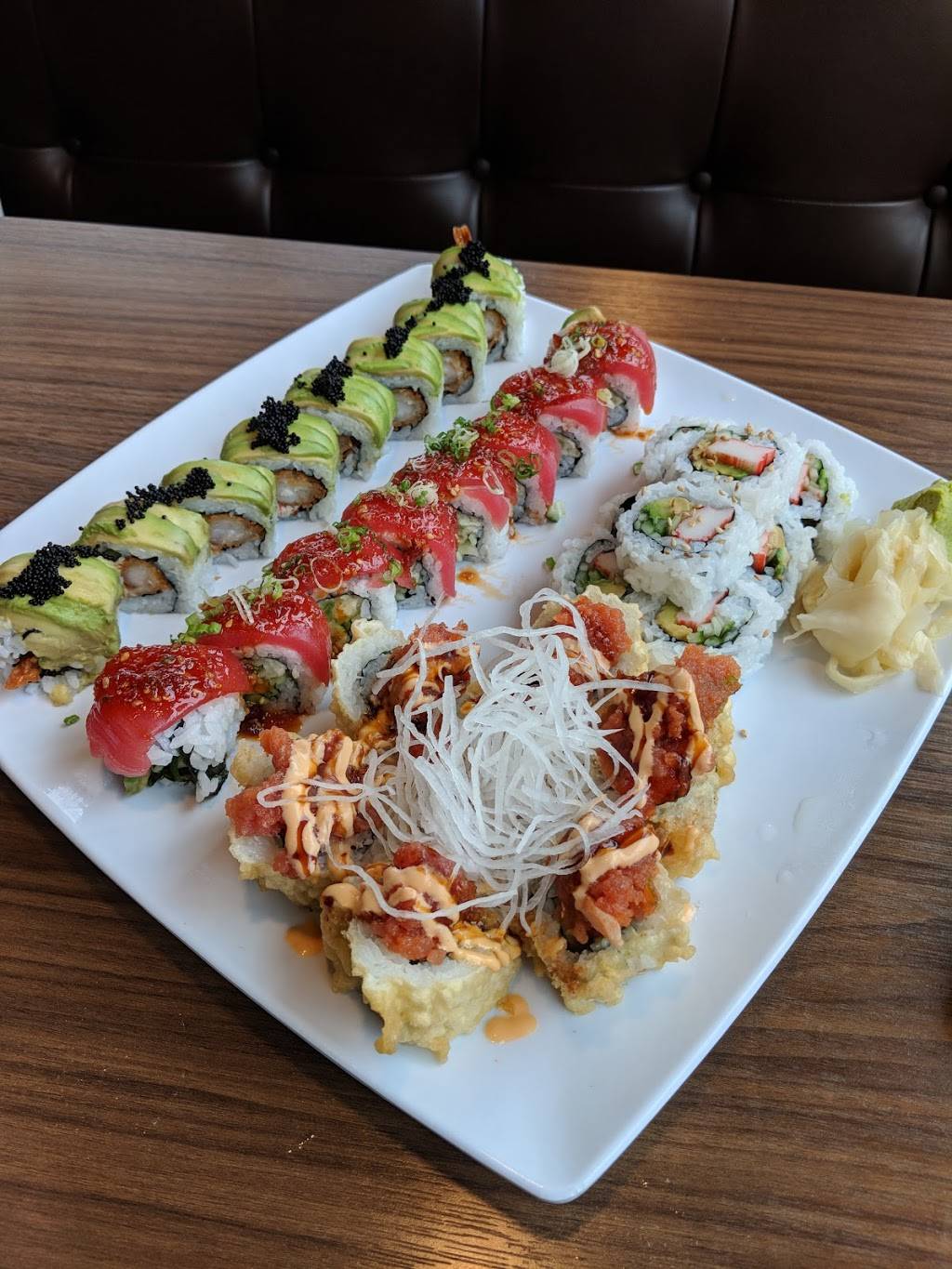 Sushi Chinoise | restaurant | 19122 Beardslee Blvd Nursery, Bothell, WA 98011, USA | 4254020200 OR +1 425-402-0200